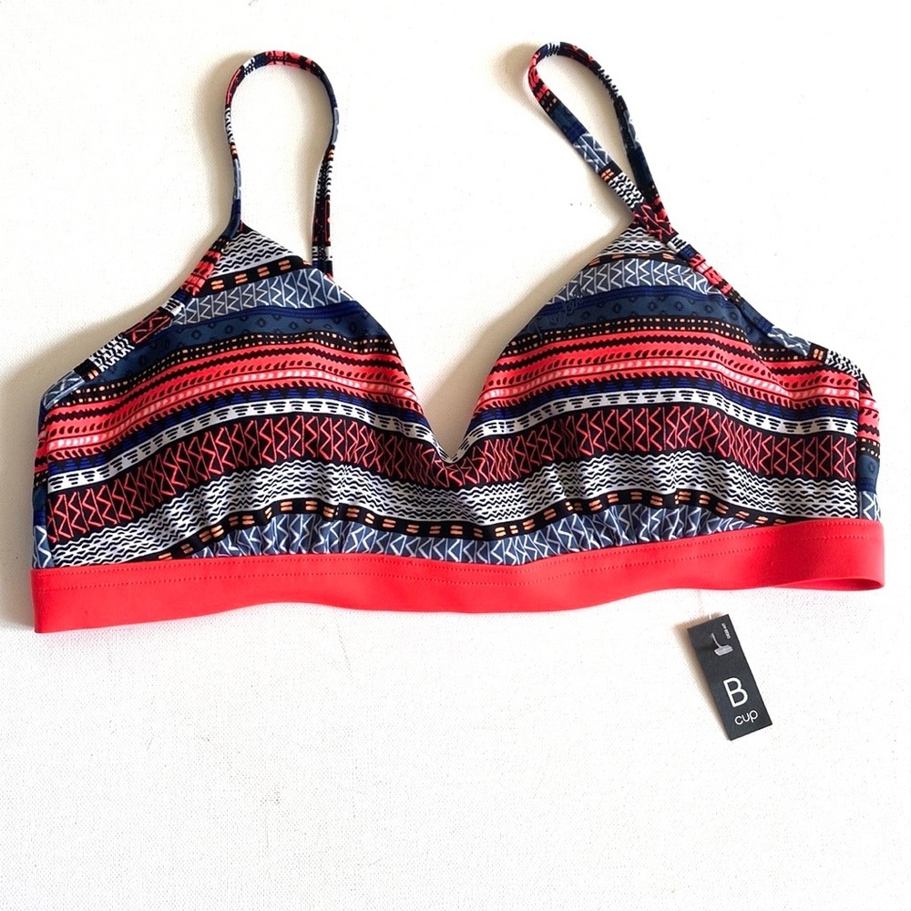 Protest bikini Top ONLY, NWT,‎ Size XL